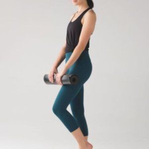 Lululemon Align Crop 19” size 6